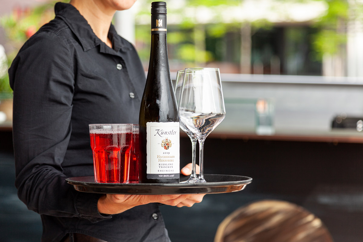 Ausgewähltes Weinsortiment im Restaurant Limani Ausgewähltes Weinsortiment im Restaurant Limani